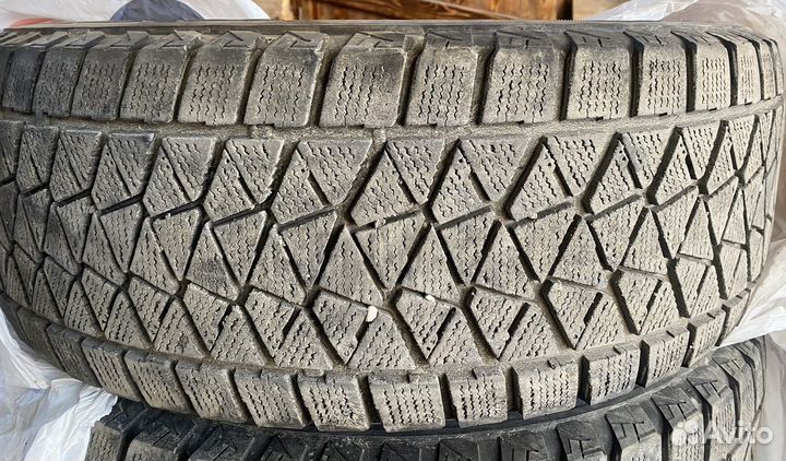 Bridgestone Blizzak DM-V2 255/65 R17 110S