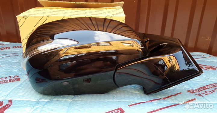 Зеркало правое Lexus LX 570 Black Vision