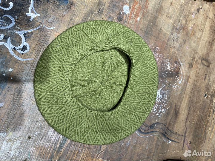 Берет женский шерсть новый