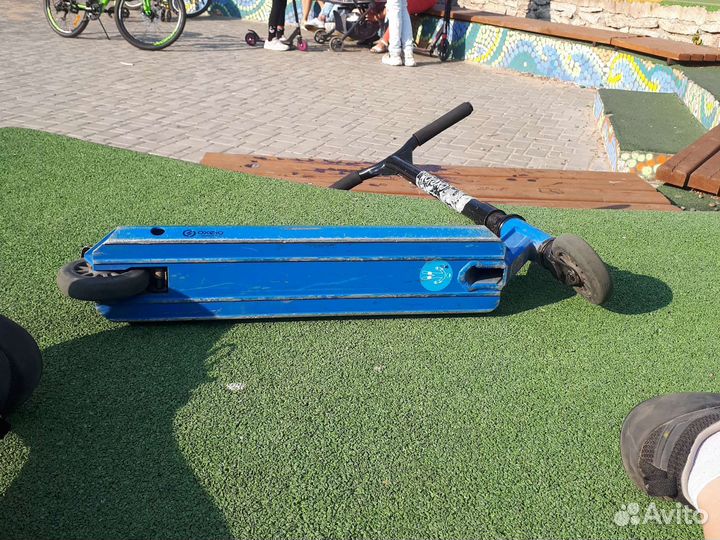 Трюковой самокат oxelo