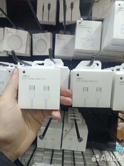 Кабель Apple USB-C to USB-C