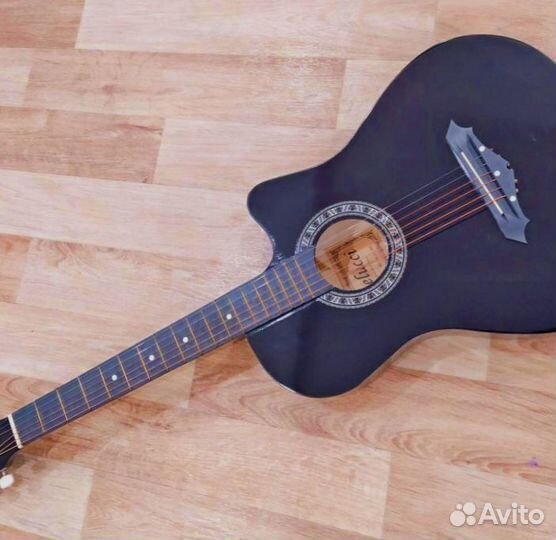 Гитара не бу