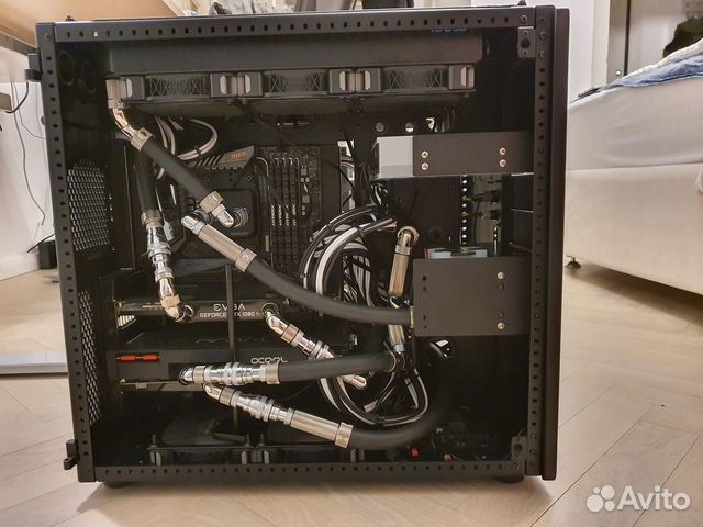 1080 ti с водяным охлаждением в ассортименте