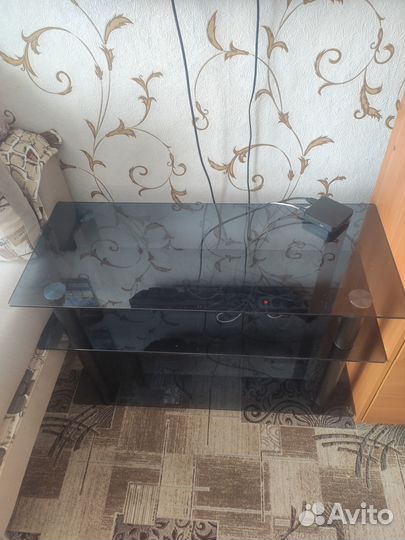 Журнальный столик