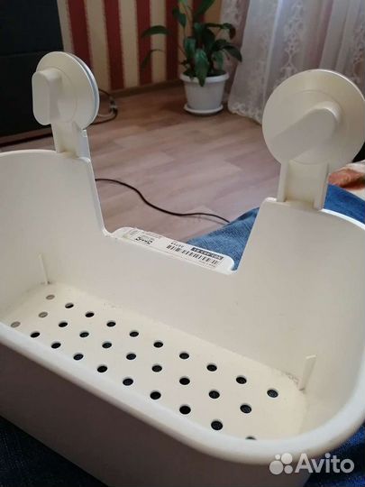 Полочка на присосках lkea очень вместительная