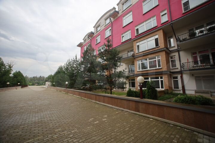 3-к. квартира, 121 м², 5/5 эт.