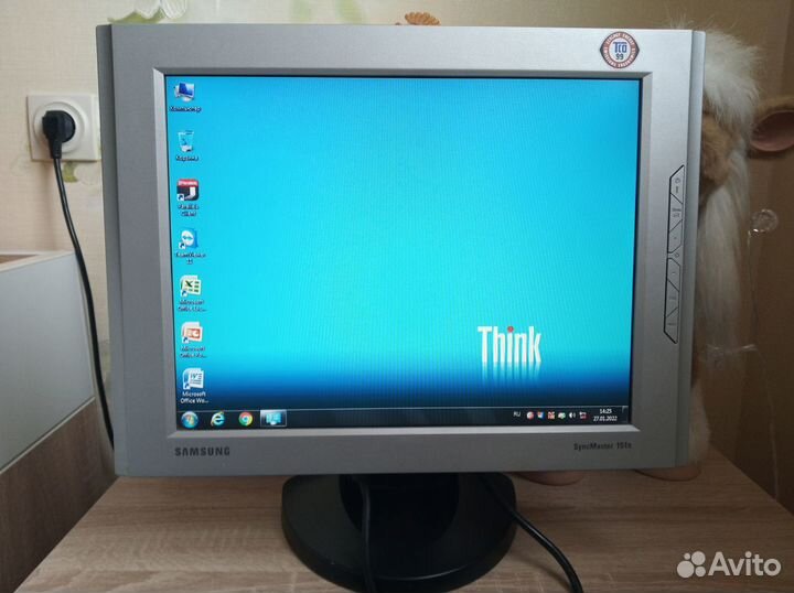 Монитор Samsung (+ колонки в подарок)