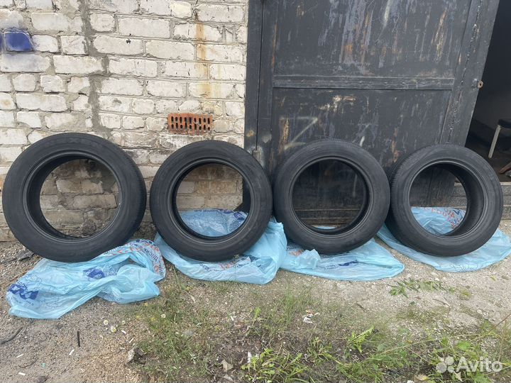 Nexen Classe Premiere 672 215/60 R17 96H