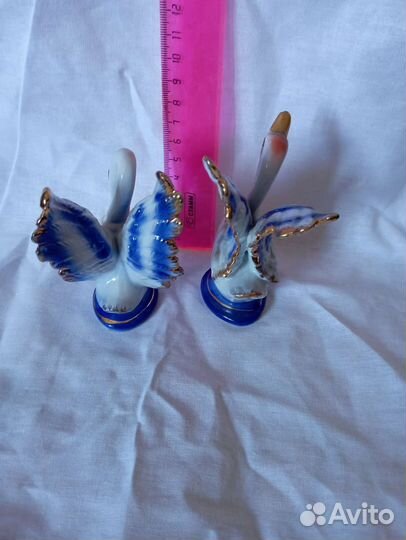 Статуэтка лебедь