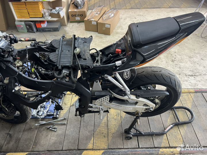 Рама с документами honda cbr 1000rr 2005