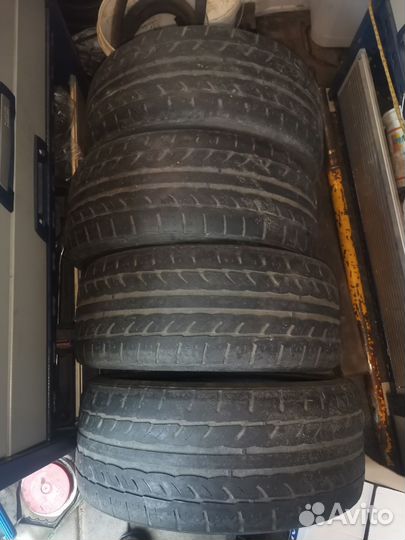 Triangle PL02 235/45 R17