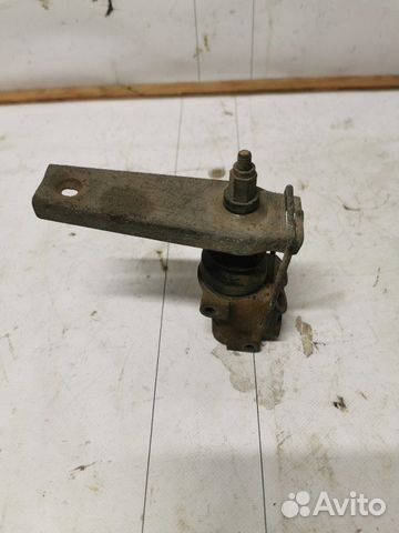 Распределитель тормозных усилий Renault Logan 1