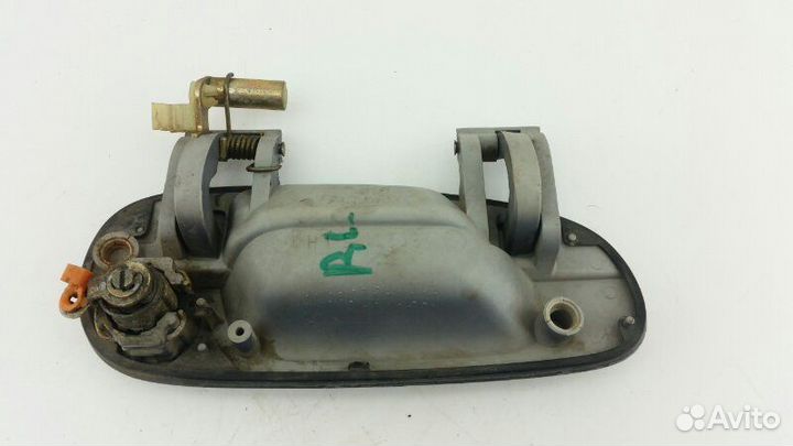 Ручка двери внешняя задняя левая Mitsubishi Galant