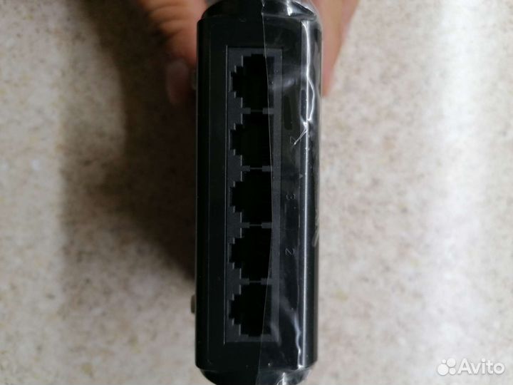 Коммутатор US-5F