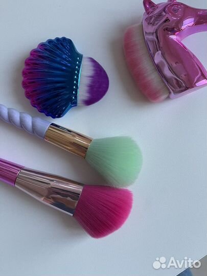 Кисти для мыкияжа необычные, красивые