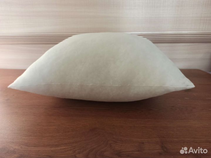 Подушка декоративная с вышивкой, Лев