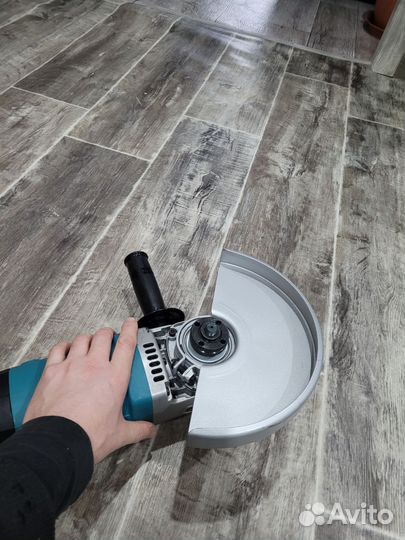 Ушм болгарка makita 230