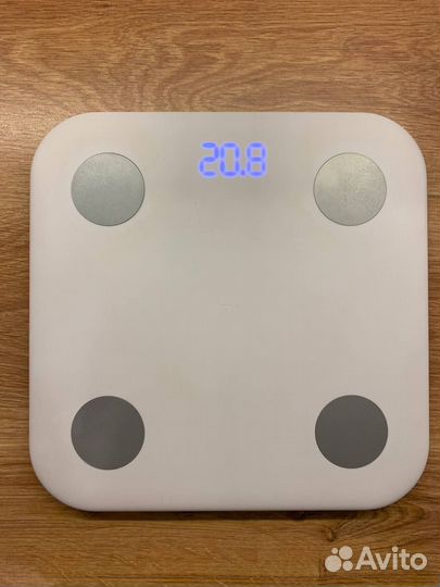 Умные весы Xiaomi Mi body composition scale