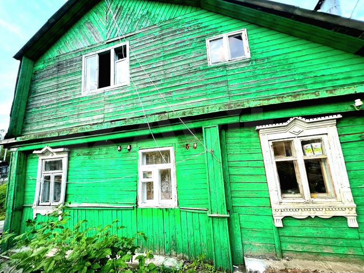 Дом 69 м² на участке 4 сот.