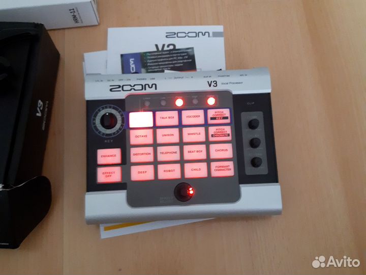 Вокальный процессор эфектов Zoom V3