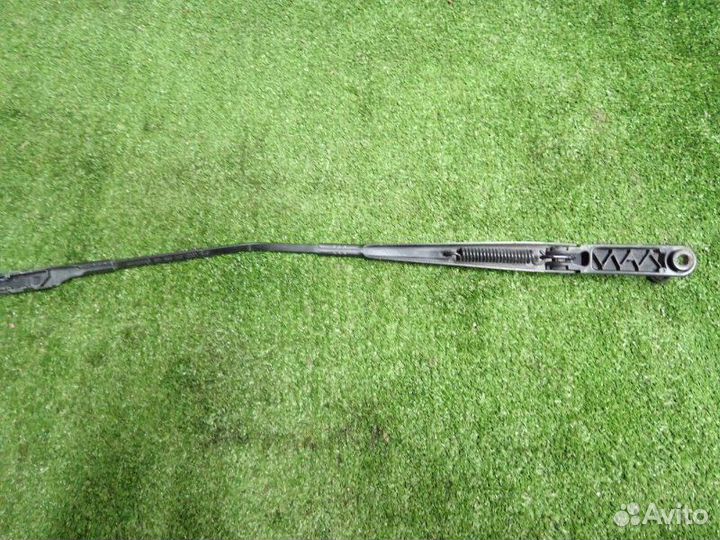 Поводок стеклоочистителя правый Audi A1 8X1 caxb