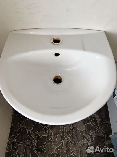 Тумба для ванной с раковиной