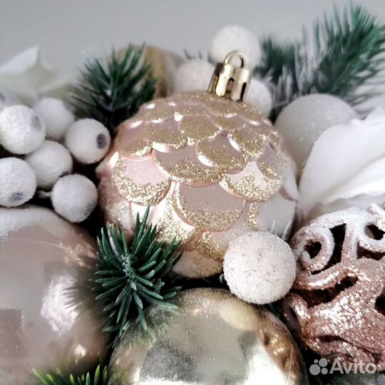 Новогодняя композиция на стол Зимняя роза