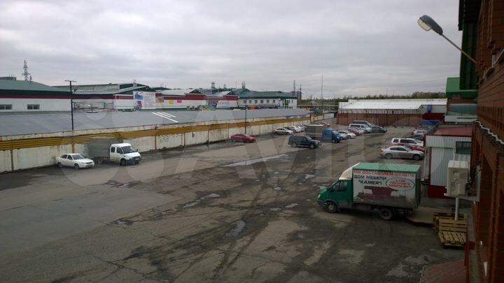 Торговое помещение, 2000 м²