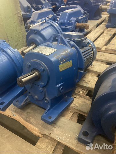 Редукторы, мотор редукторы 4мц2с