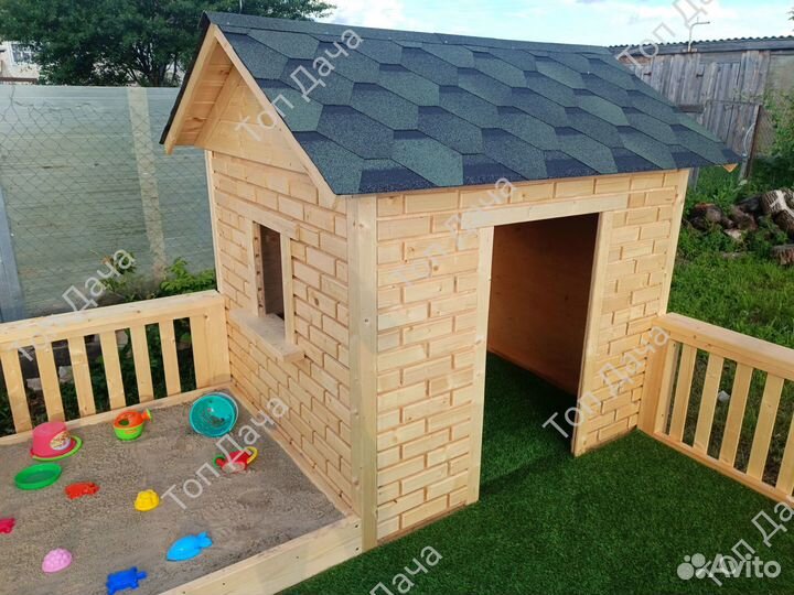 Детская площадка с песочницей