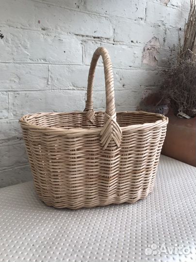 Корзина плетеная