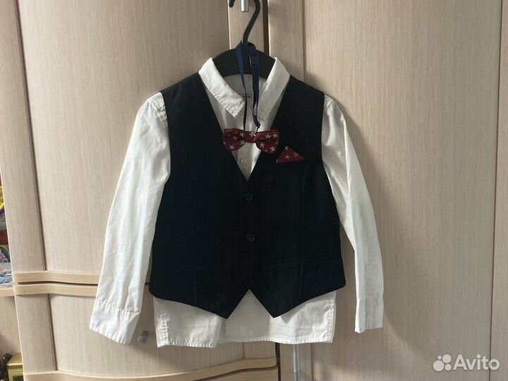 Жилетка, рубашка и бабочка р 116
