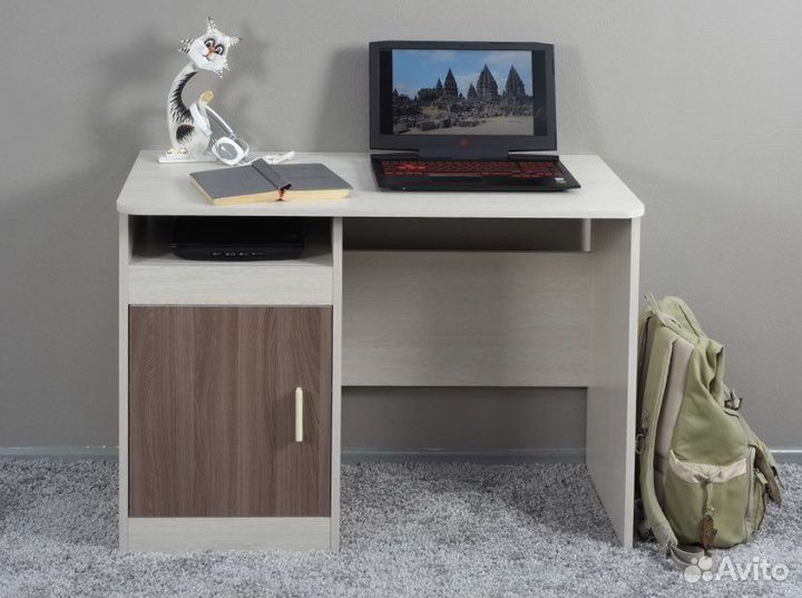 Стол письменный