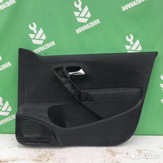 Обшивка двери комплект Фольксваген Поло седан рус