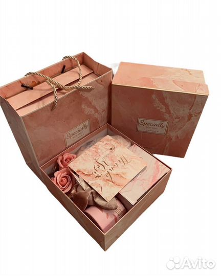 Подарок на 14 февраля девушке