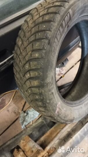 Michelin Agilis 81 205/60 R16 30N