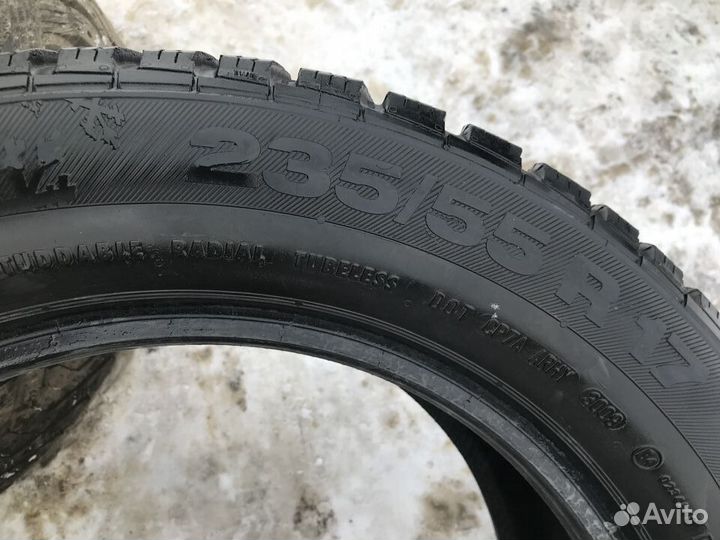 Continental ContiIceContact 4x4 235/55 R17