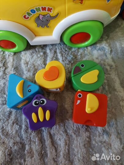 Развивающие игрушки пакетом