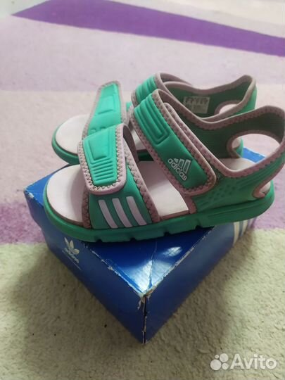 Сандалии adidas