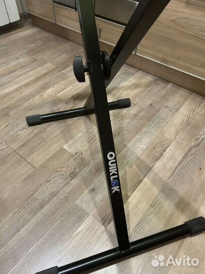 Подставка для синтезатора