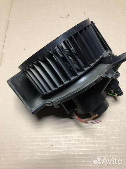 Моторчик печки Опель Астра Ге