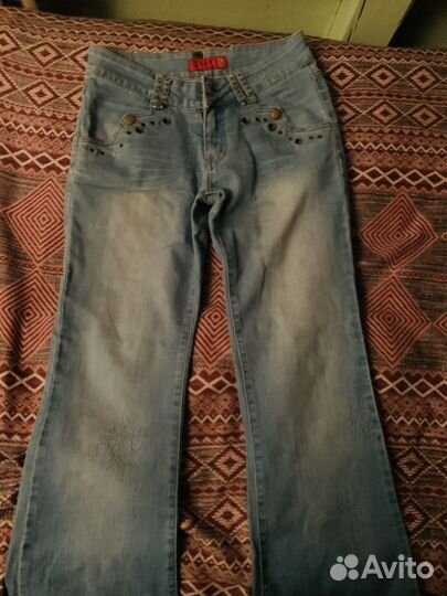 Джинсы