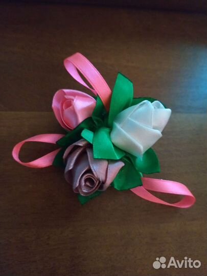 Брошь из ленты
