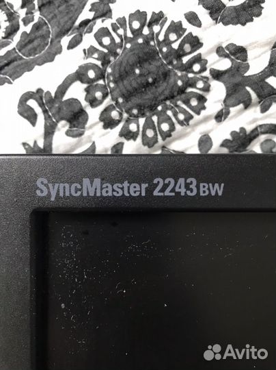 Монитор Samsung 22 дюйма