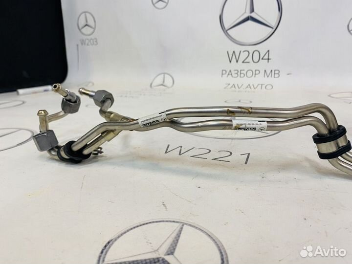 Топливная трубка левая правая M276 Mercedes-Benz