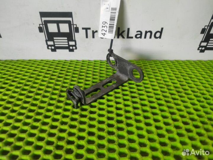 Кронштейн трубок подъёма кабины Volvo Fh 4