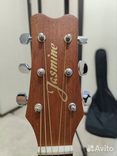 Акустическая гитара Takamine Jasmine S35