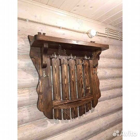 Вешалка из дерева
