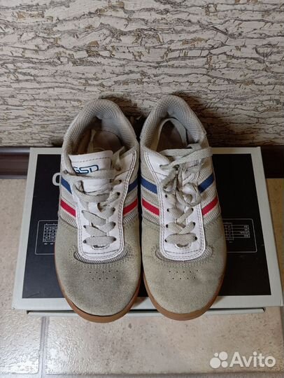 Детские футбольные бутсы 31 размер