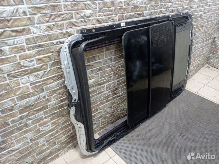 Стекло панорамной крыши BMW X5